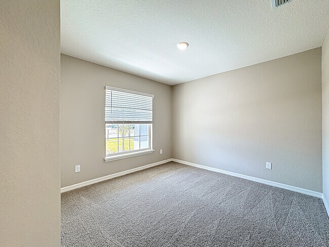 Building Photo - 877 Cypress Creek Run