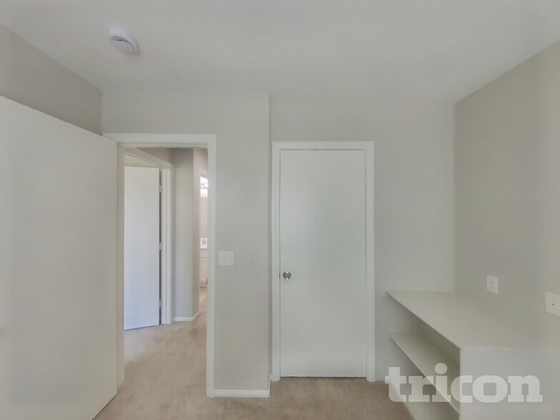 Building Photo - 5513 Doe Springs Pl