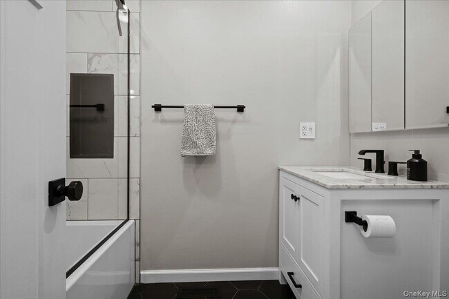 Building Photo - 56 The