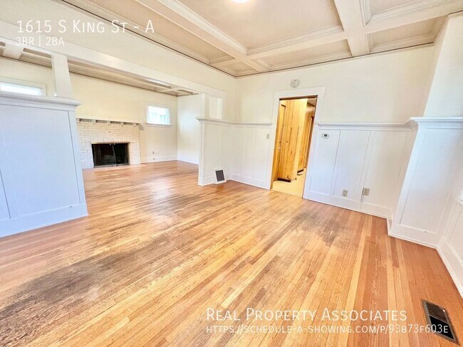 Building Photo - 1615 S King St