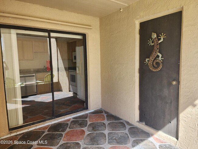 Building Photo - 1145 N Shannon Ave