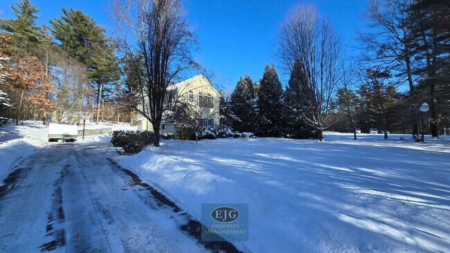 Building Photo - 126 Pinecrest Rd