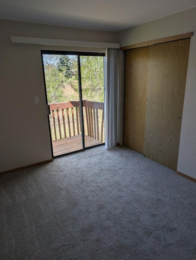 Building Photo - 139 S Zang Way