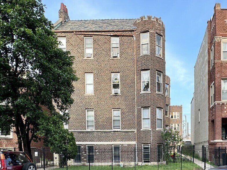 Primary Photo - 2021 N Humboldt Blvd