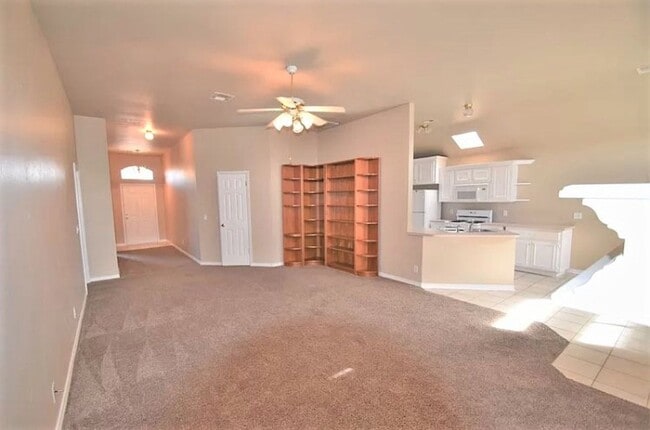 Building Photo - 412 McDonald Dr
