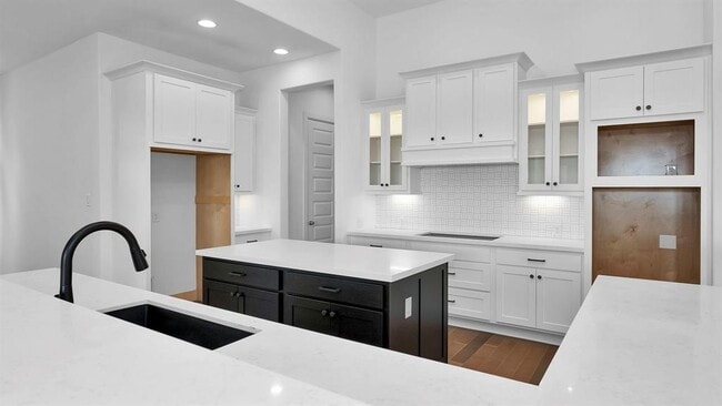 Building Photo - 7614 Blue Finch Ln