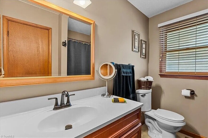 Building Photo - 5021 Mereworth Ct