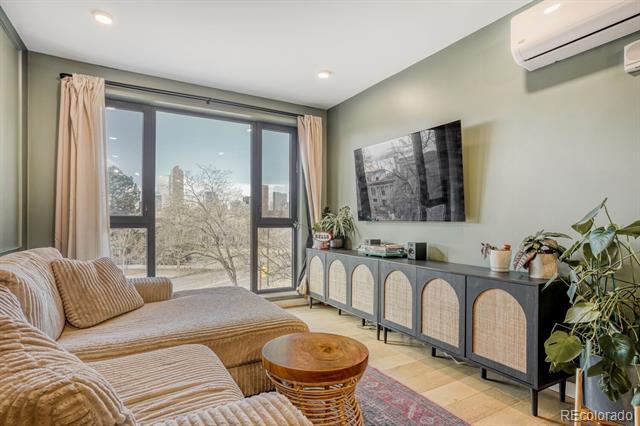 Building Photo - 1601 Park Ave