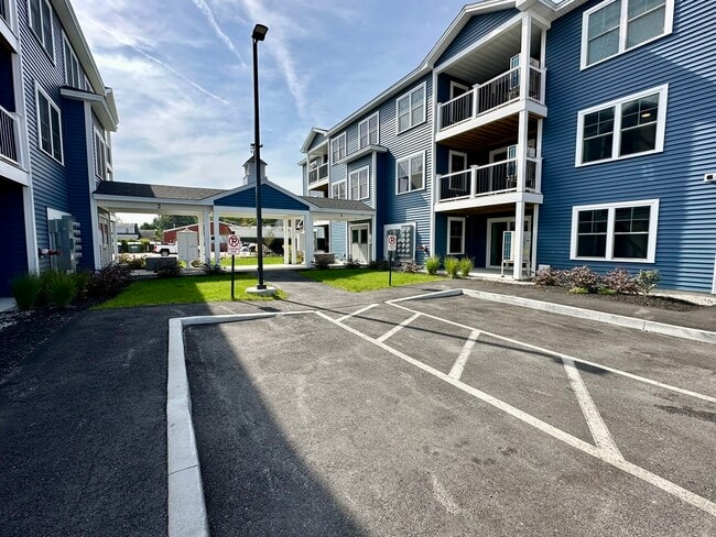 Building Photo - 2-4 Diane Way