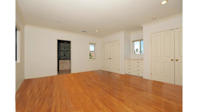 Large Master Suite - 1538 S Durango Ave