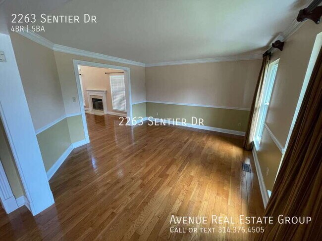 Building Photo - 2263 Sentier Dr