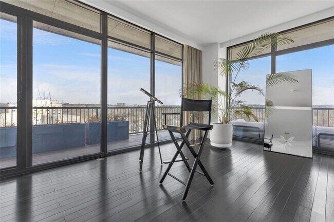 Building Photo - 2233 Peachtree Rd NE