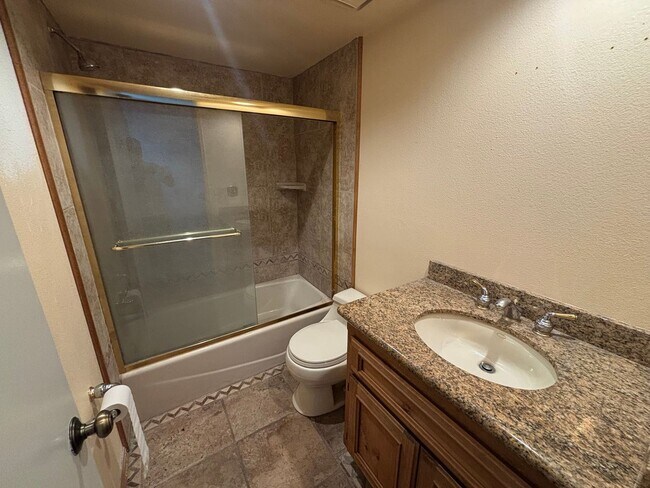 Building Photo - 22832 Banyan Pl