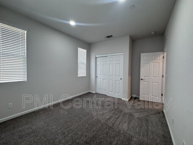 Building Photo - 349 Terra Mia Ave