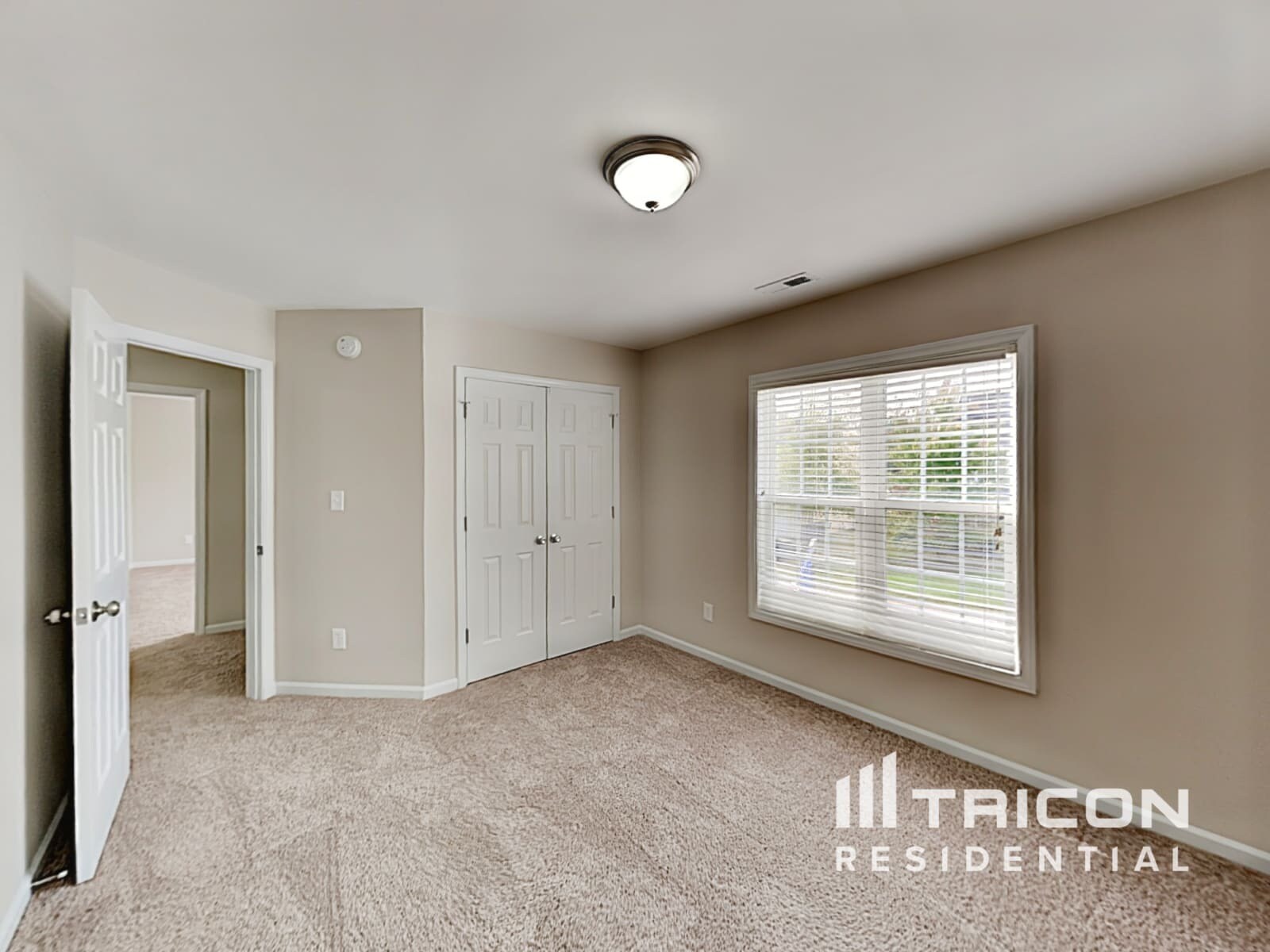 Building Photo - 5513 Landreaux Dr