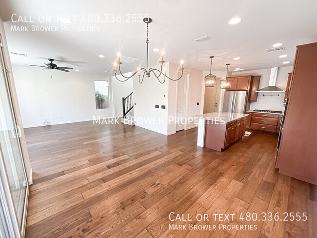 Building Photo - 2914 E Sands Dr