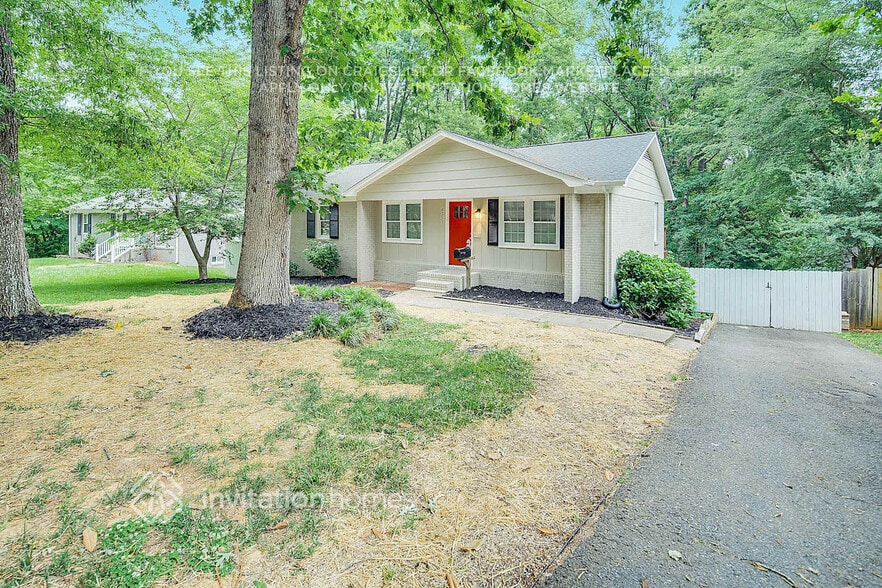 Building Photo - 4151 Somerdale Ln