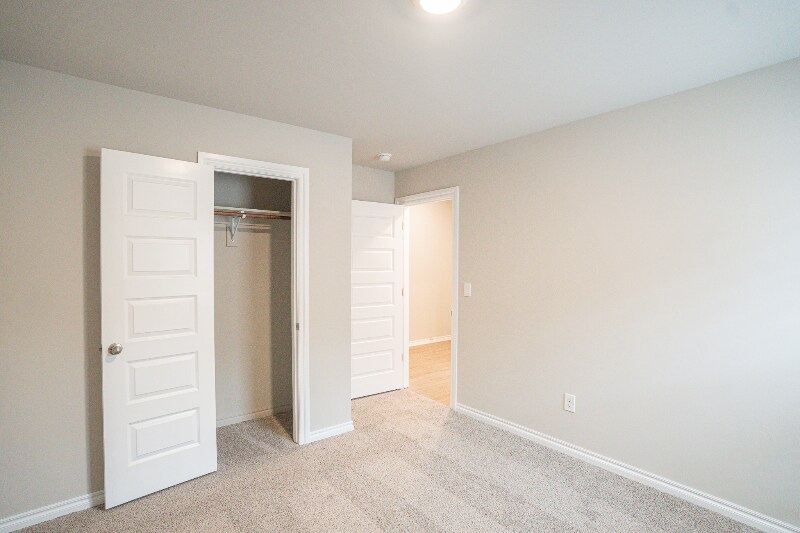 Building Photo - 2912 Firefly Dr