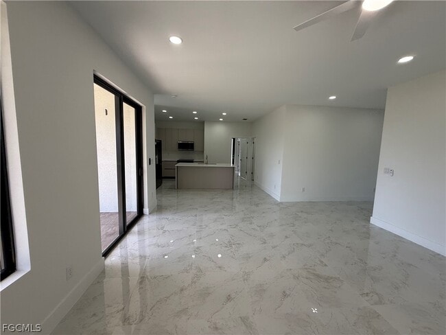 Building Photo - 1409 NW 21st Ct
