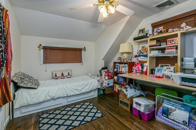 Building Photo - 250 N Rutherford Ave