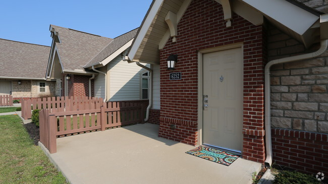 Patio - 2BR, 1BA - 1,000 SF - Avondale Senior Village