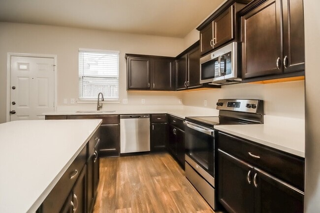 Building Photo - 2022 Sweet Lilac Dr