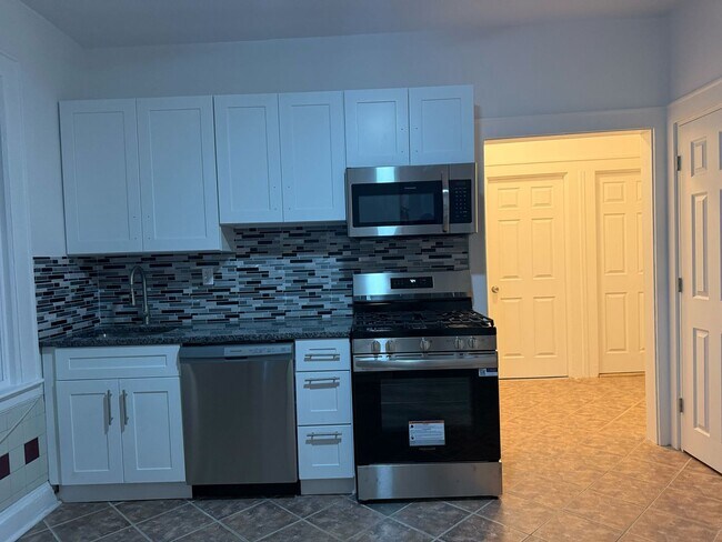 Building Photo - 108-110 Grand Ave.