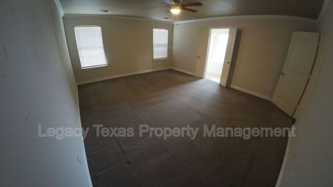 Building Photo - 414 Woodard Ave