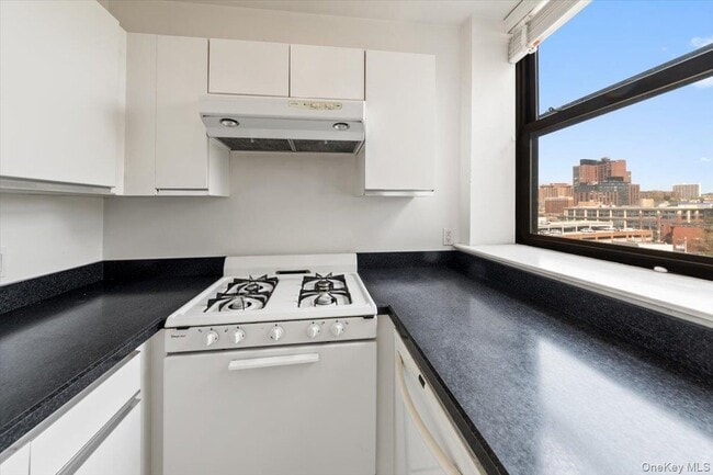 Building Photo - 23 Water Grant St