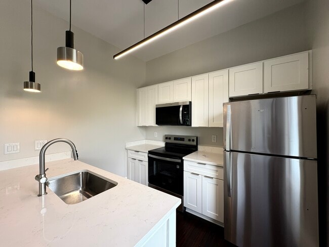 Kitchen in Apartment E - 1525 Memorial Ave SW