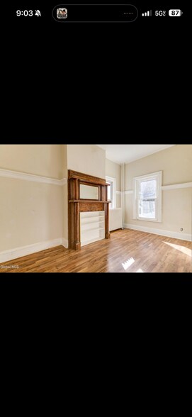 Building Photo - 452 Hudson Ave