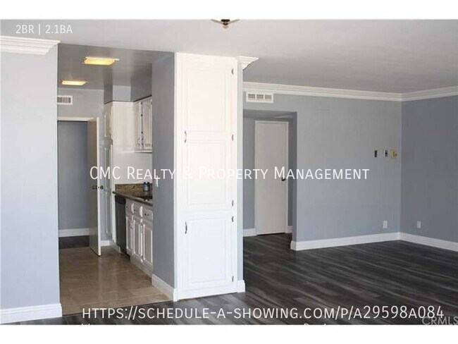 Building Photo - 540 Kelton Ave