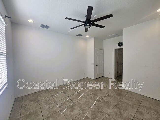 Building Photo - 16073 Sonoma Grv Cir
