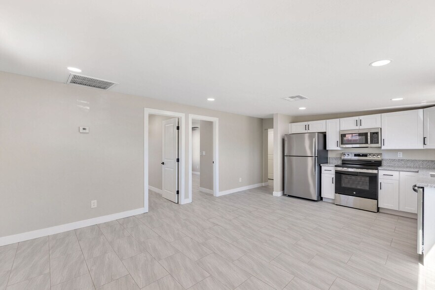 Building Photo - 1331 W Speedway Blvd
