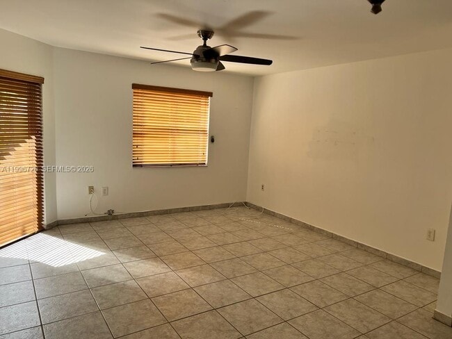 Building Photo - 365 NW 85th Ct