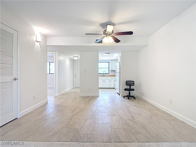 Building Photo - 28120 Pine Haven Way