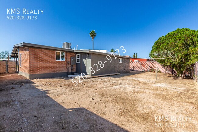 Building Photo - 858 W Virginia-