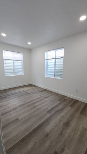 Building Photo - 2729 S Greenhead Dr