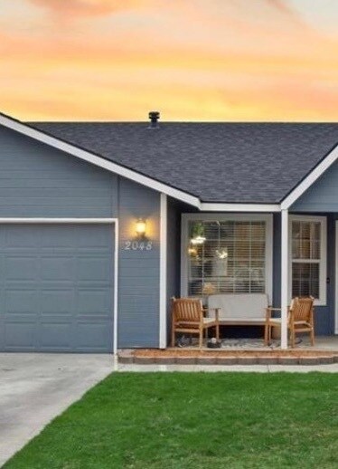 Building Photo - 2048 NW 9th Pl