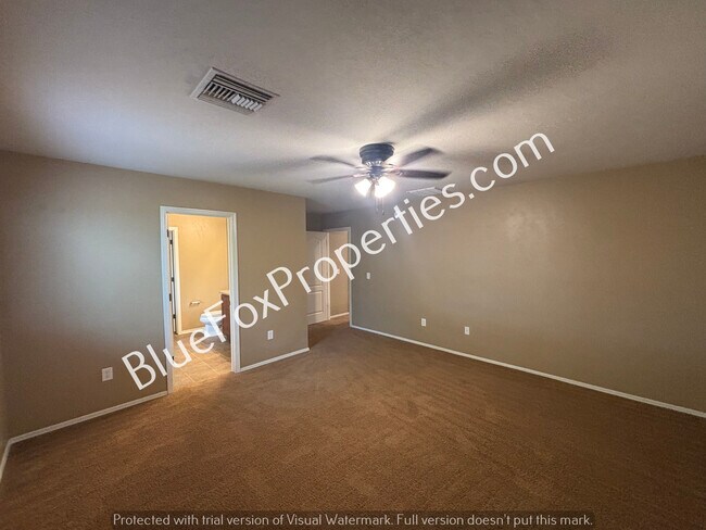 Building Photo - 6959 S Red Maids Dr