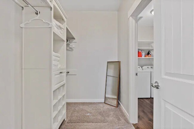 Building Photo - Beautiful 3 bedroom Single Level Home _ Pe...