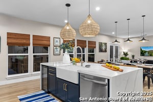 Building Photo - 6790 river