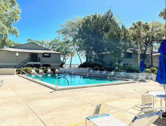 Building Photo - 28 Alcira Ct