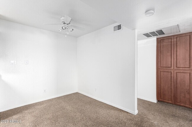 Building Photo - 5995 N 78th St