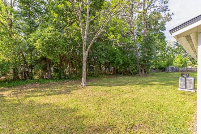Building Photo - 4818 Dallen Lea Dr