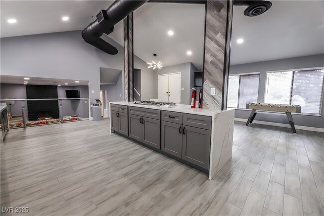 Building Photo - 5301 Opuntia St