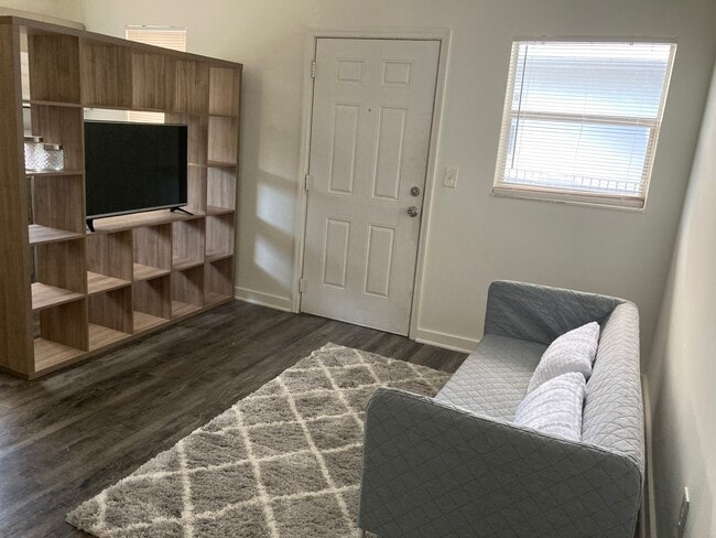 Building Photo - Miami Central Apartments