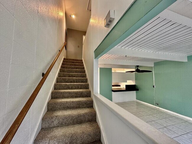 Building Photo - 4950 Kilauea Ave