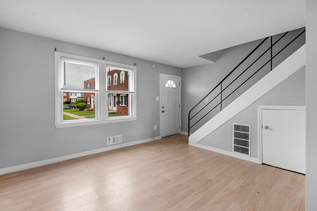 Building Photo - COMING SOON - 2 Bedroom Rental in Temple Hills