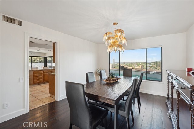 Building Photo - 4372 Park Vicente